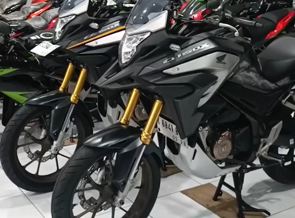 Jual Motor Bekas Semarang - Honda CB 150 X Thn 2022