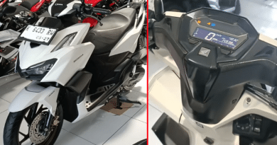 Jual Motor Bekas Semarang - Honda Vario 160 ABS 2022 Low KM