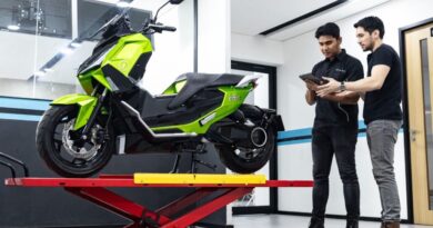 Bisnis service motor elektric