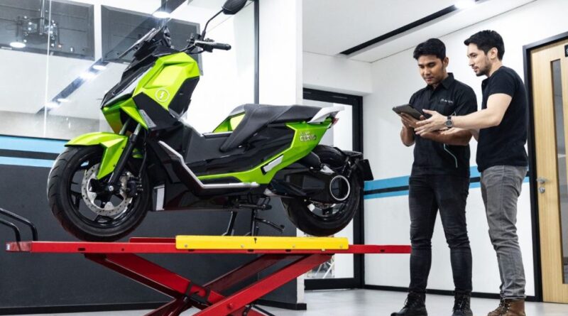 Bisnis service motor elektric